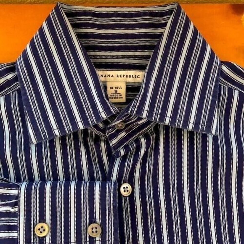 Banana Republic Blue Striped‎ Small 14 - 14 1/2 100% Cotton Long Sleeve Shirt